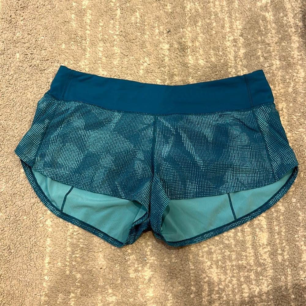 Lululemon shorts Speed up mid rise size 8